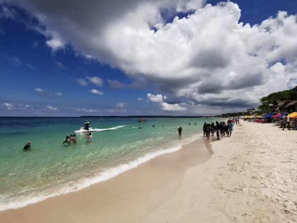 Banana Beach Club Barú Island – Best Beach Day Trip from Cartagena - Image 4